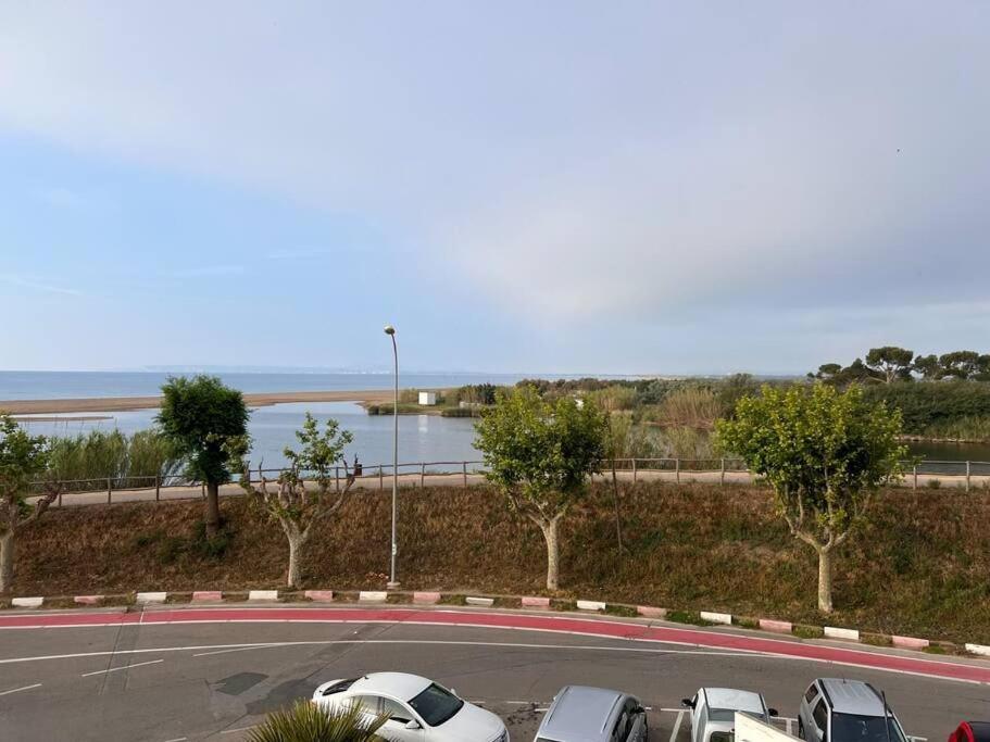 3Apartamento De Tres Habitaciones Empuriabrava Esterno foto